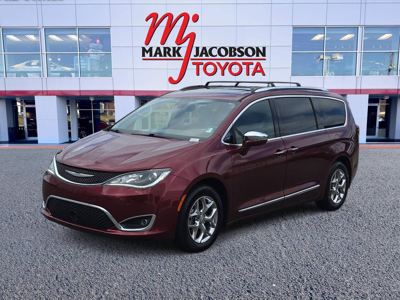 2017 Chrysler Pacifica Limited — Minivan — 146,333 mi — Durham, NC