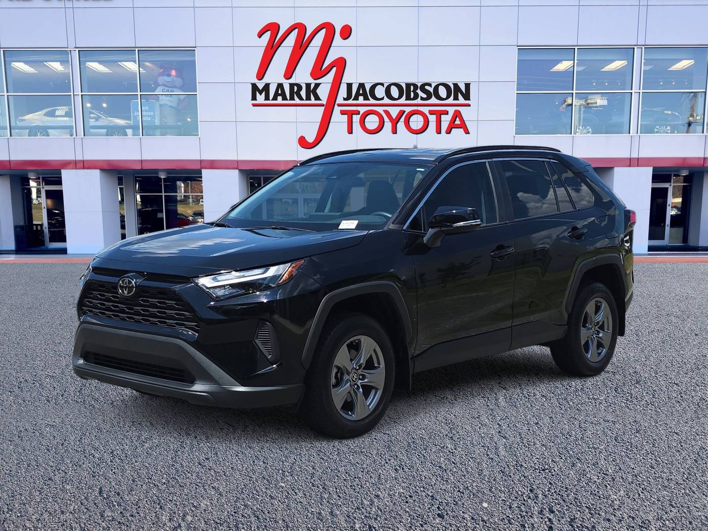2024 Toyota RAV4 XLE — SUV — 13,656 mi — Durham, NC
