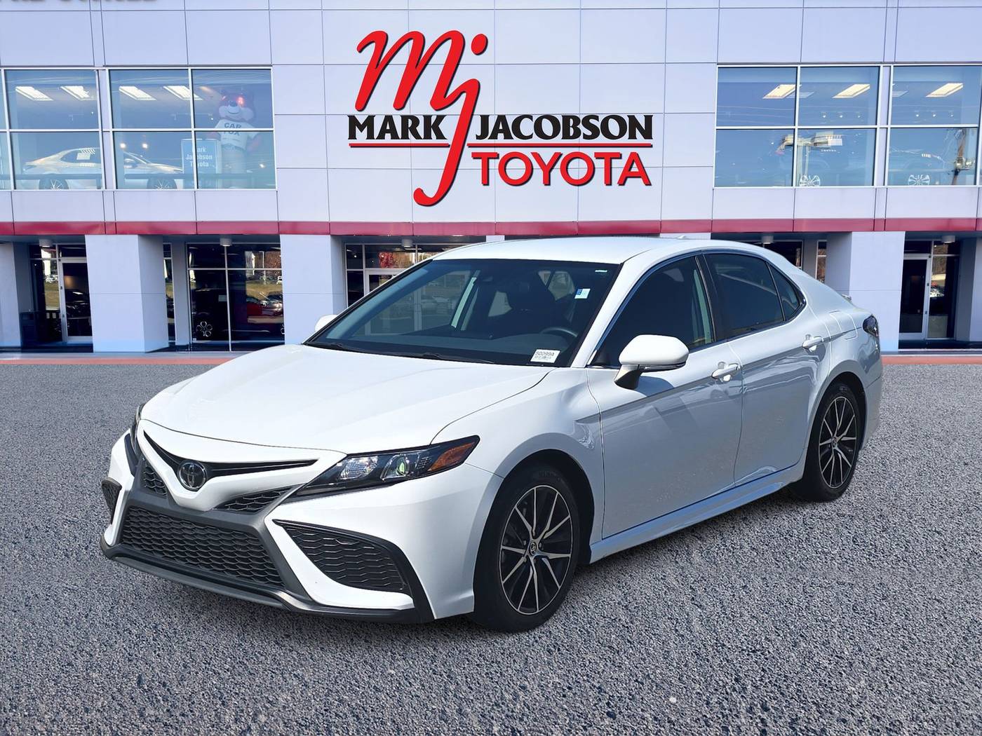2023 Toyota Camry SE — Sedan — 71,948 mi — Durham, NC