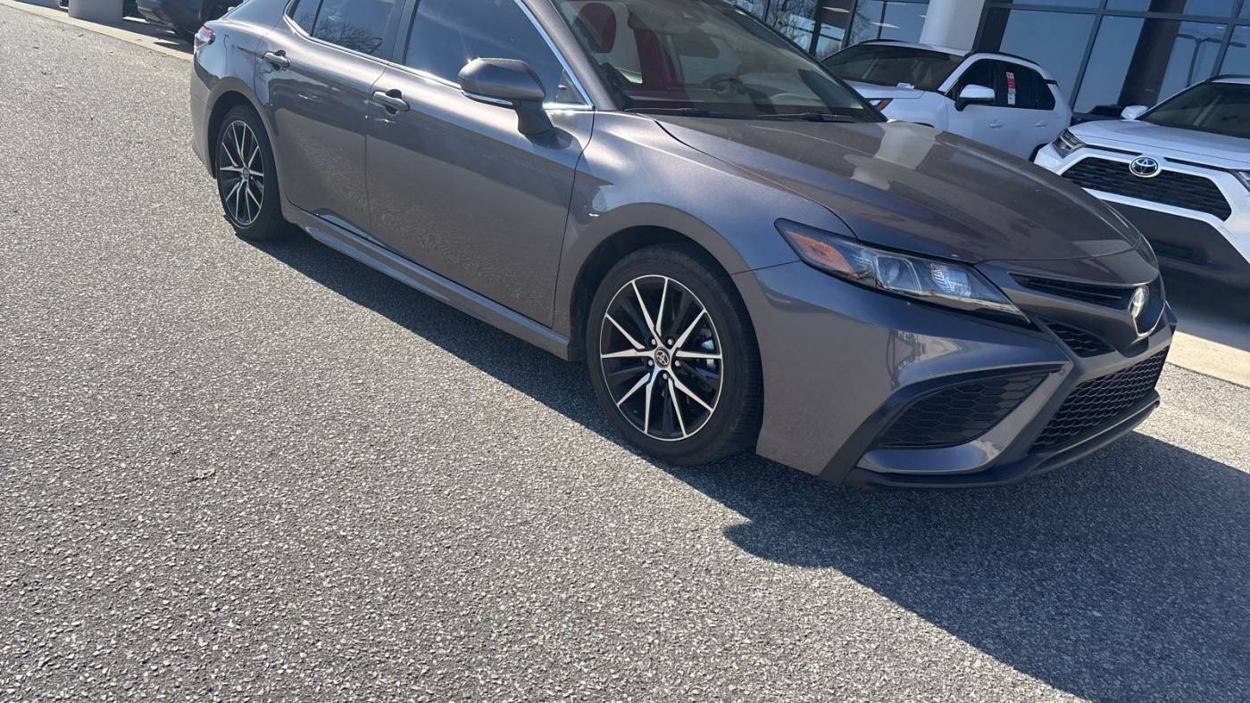 2023 Toyota Camry SE — Sedan — 23,589 mi — Durham, NC