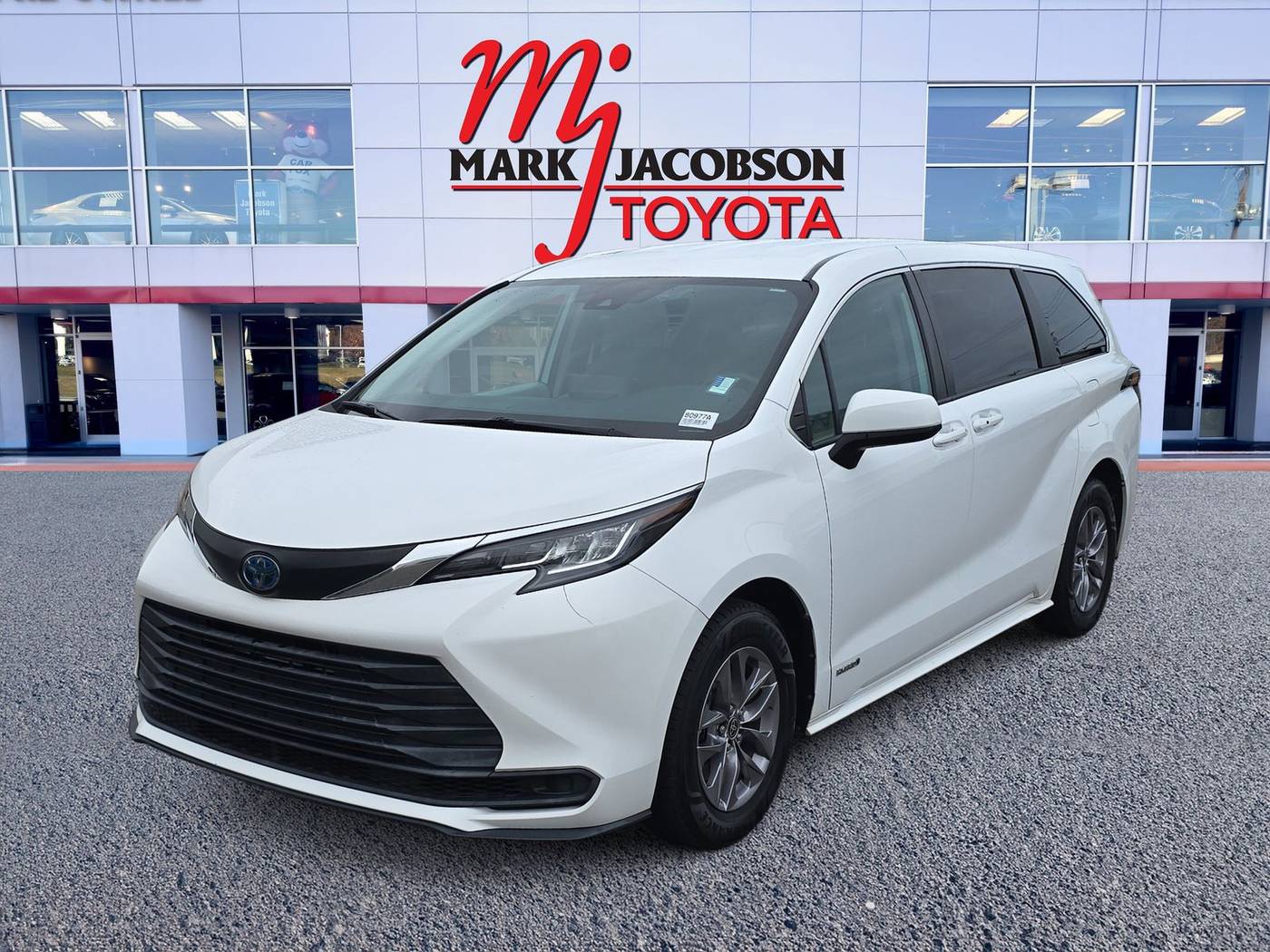 2021 Toyota Sienna LE — Minivan — 97,748 mi — Durham, NC