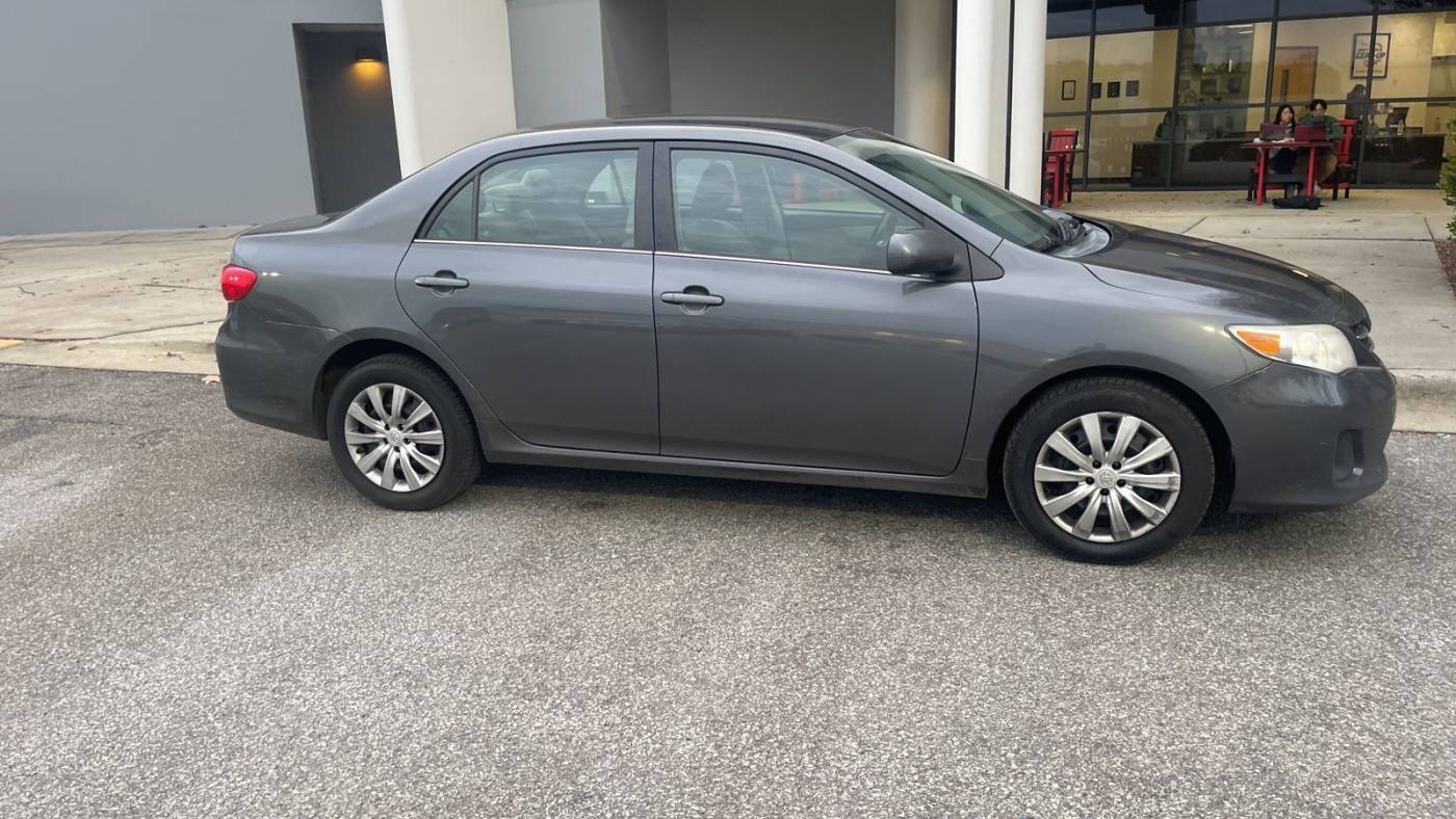 2013 Toyota Corolla LE — Sedan — 112,738 mi — Durham, NC
