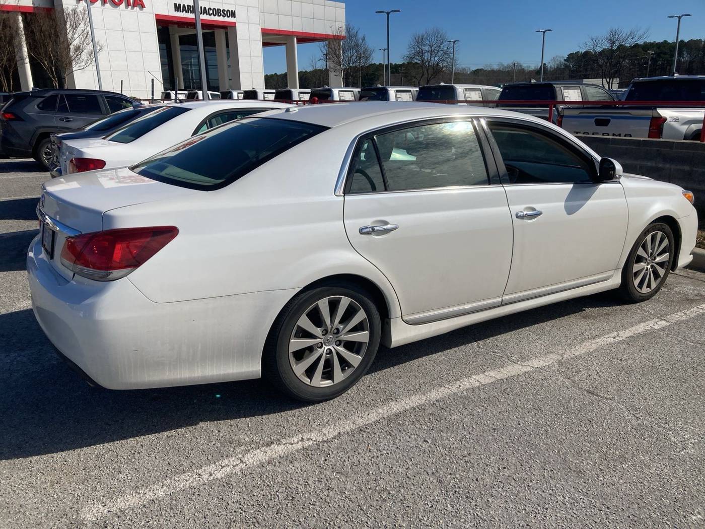 2011 Toyota Avalon Limited — Sedan — 99,604 mi — Durham, NC