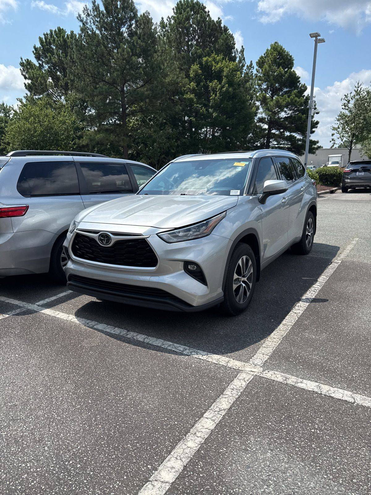 2020 Toyota Highlander XLE — SUV — 57,842 mi — Durham, NC