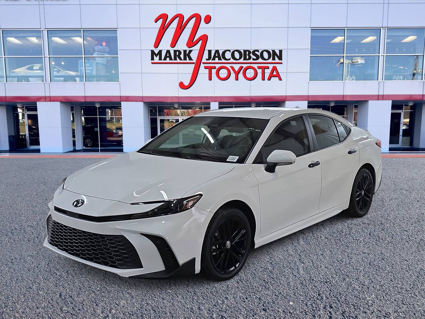 2025 Toyota Camry SE — Sedan — 10,243 mi — Durham, NC