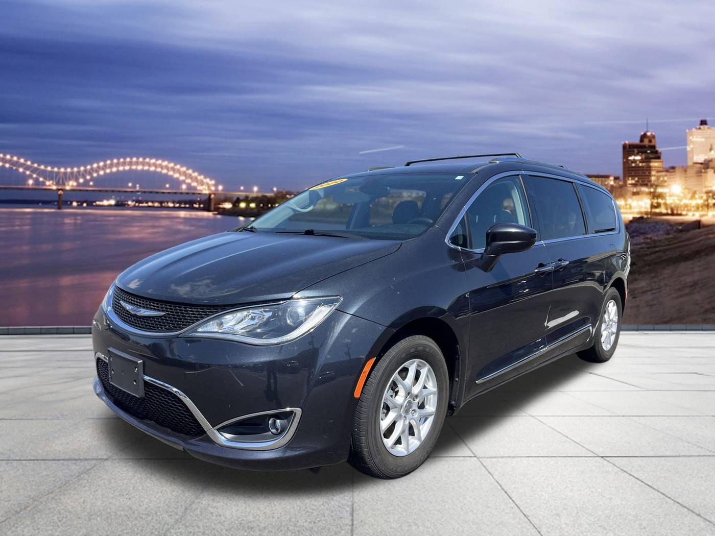 2020 Chrysler Pacifica Touring L — Minivan — 116,859 mi — Memphis, TN
