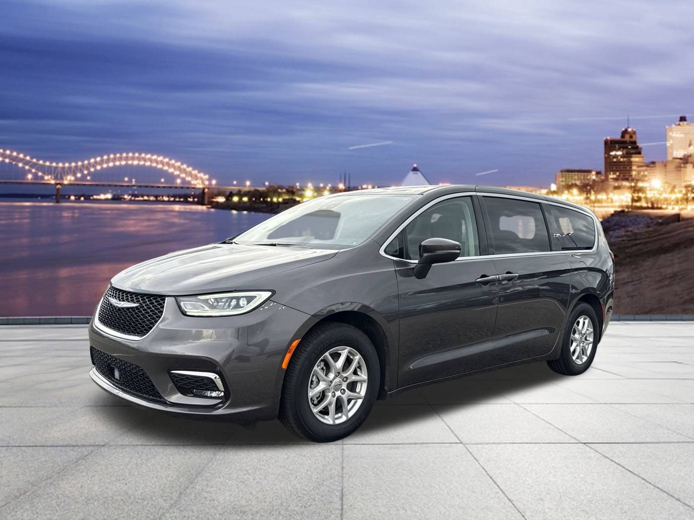 2023 Chrysler Pacifica Touring L — Minivan — 61,277 mi — Memphis, TN