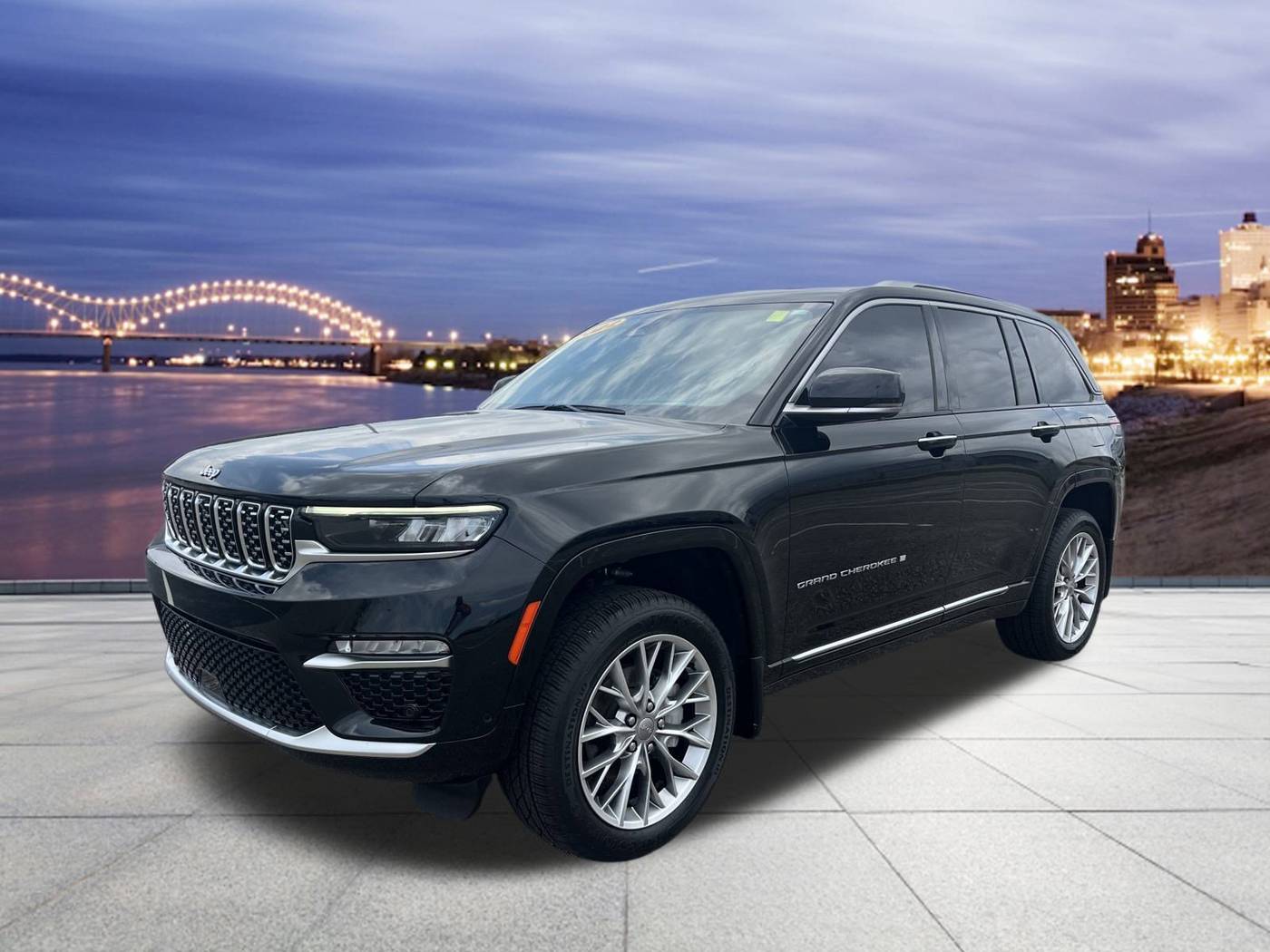 2022 Jeep Grand Cherokee Summit — SUV — 65,404 mi — Memphis, TN