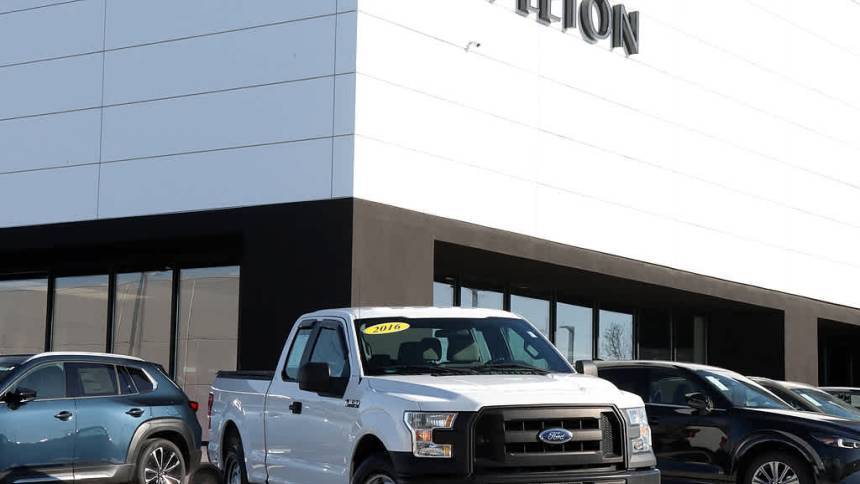 2016 Ford F-150 XL — Pickup Truck — 135,956 mi — Naperville, IL