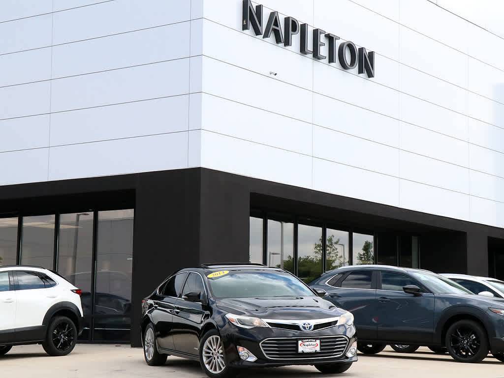 2014 Toyota Avalon Hybrid XLE Touring — Sedan — 96,707 mi — Naperville, IL