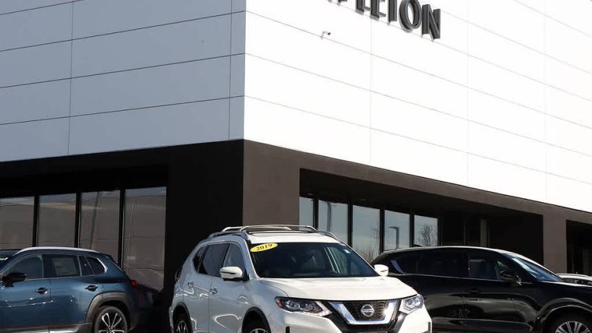 2019 Nissan Rogue SL — SUV — 105,291 mi — Naperville, IL
