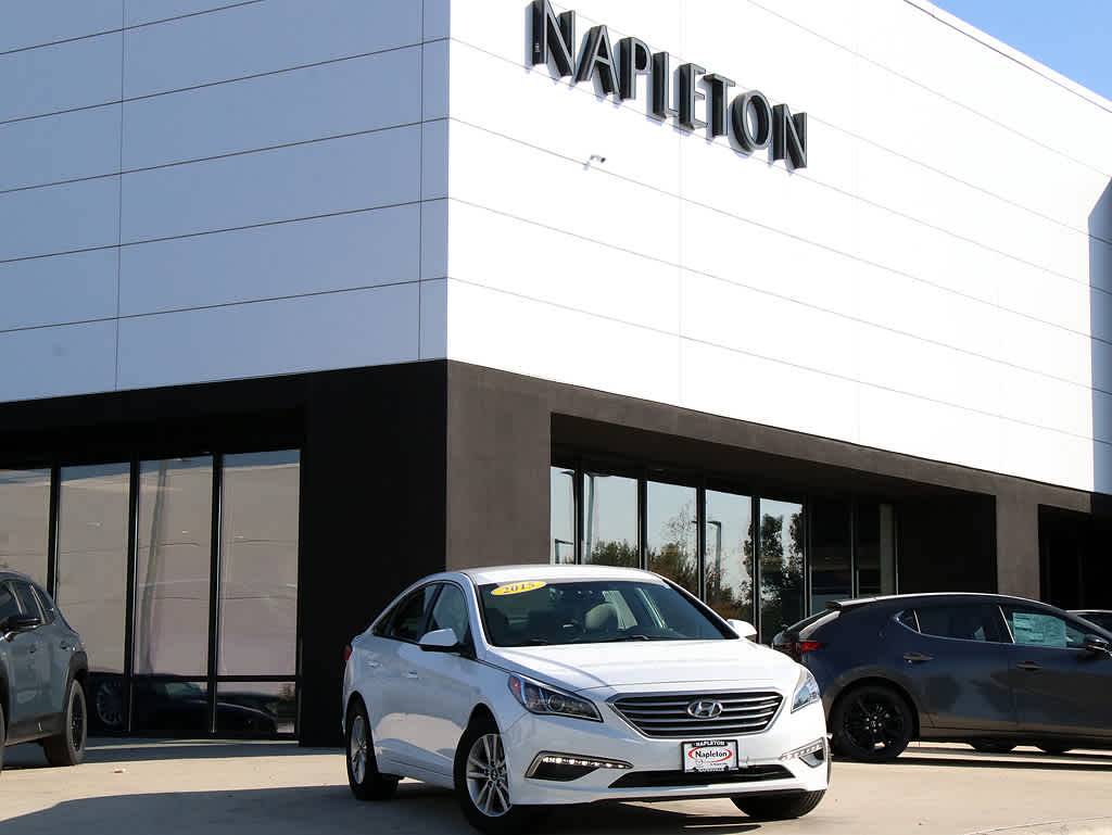 2015 Hyundai Sonata SE — Sedan — 98,059 mi — Naperville, IL