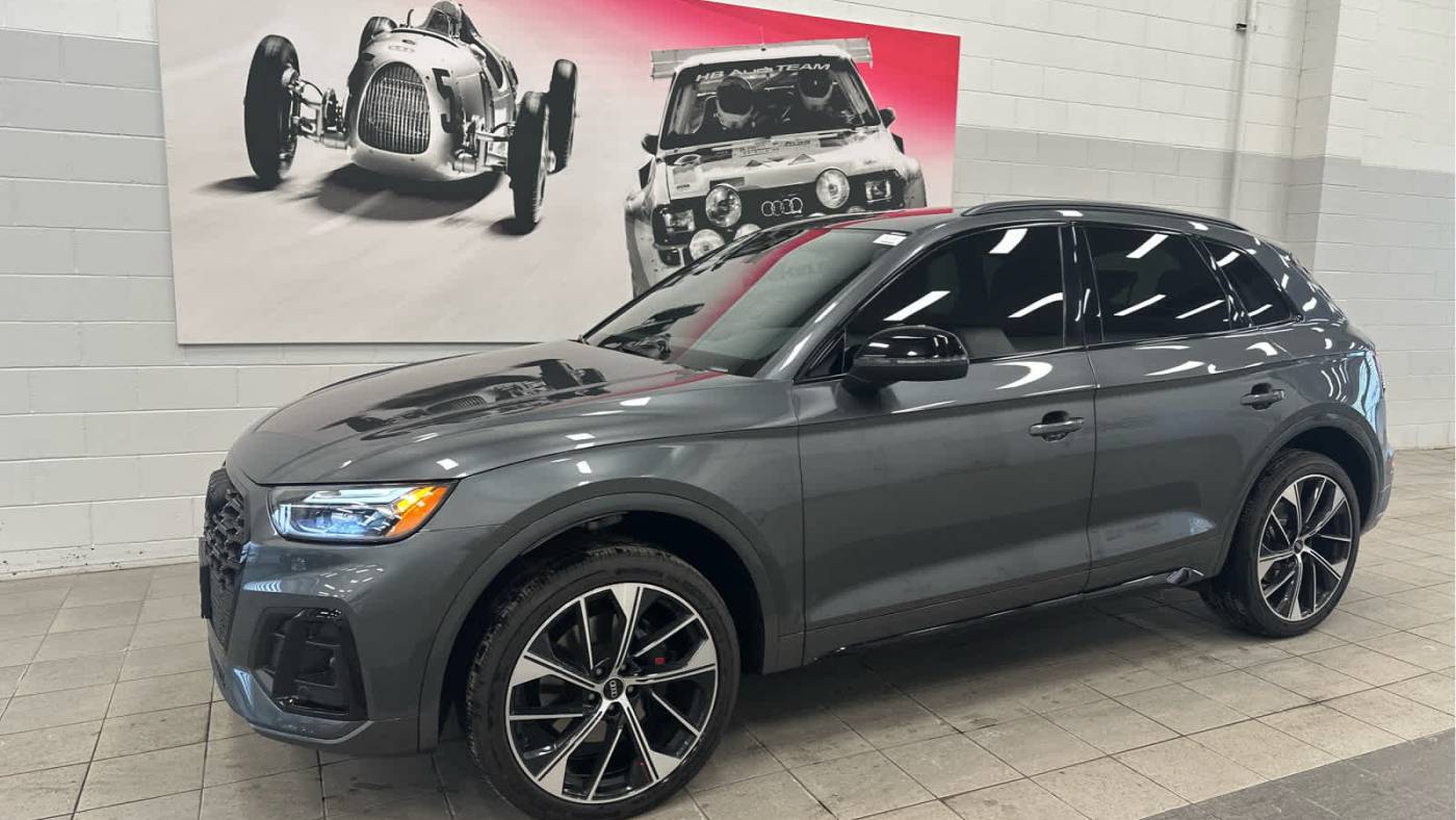 2022 Audi SQ5 Premium Plus — SUV — 32,834 mi — Naperville, IL