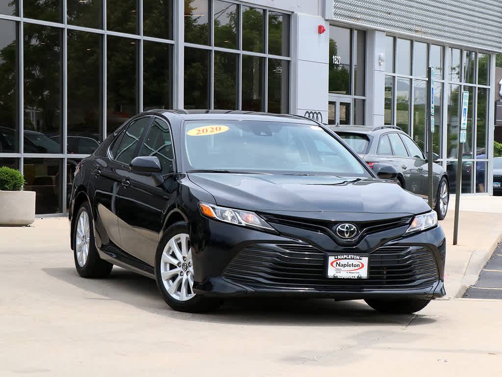 2020 Toyota Camry LE — Sedan — 50,147 mi — Naperville, IL