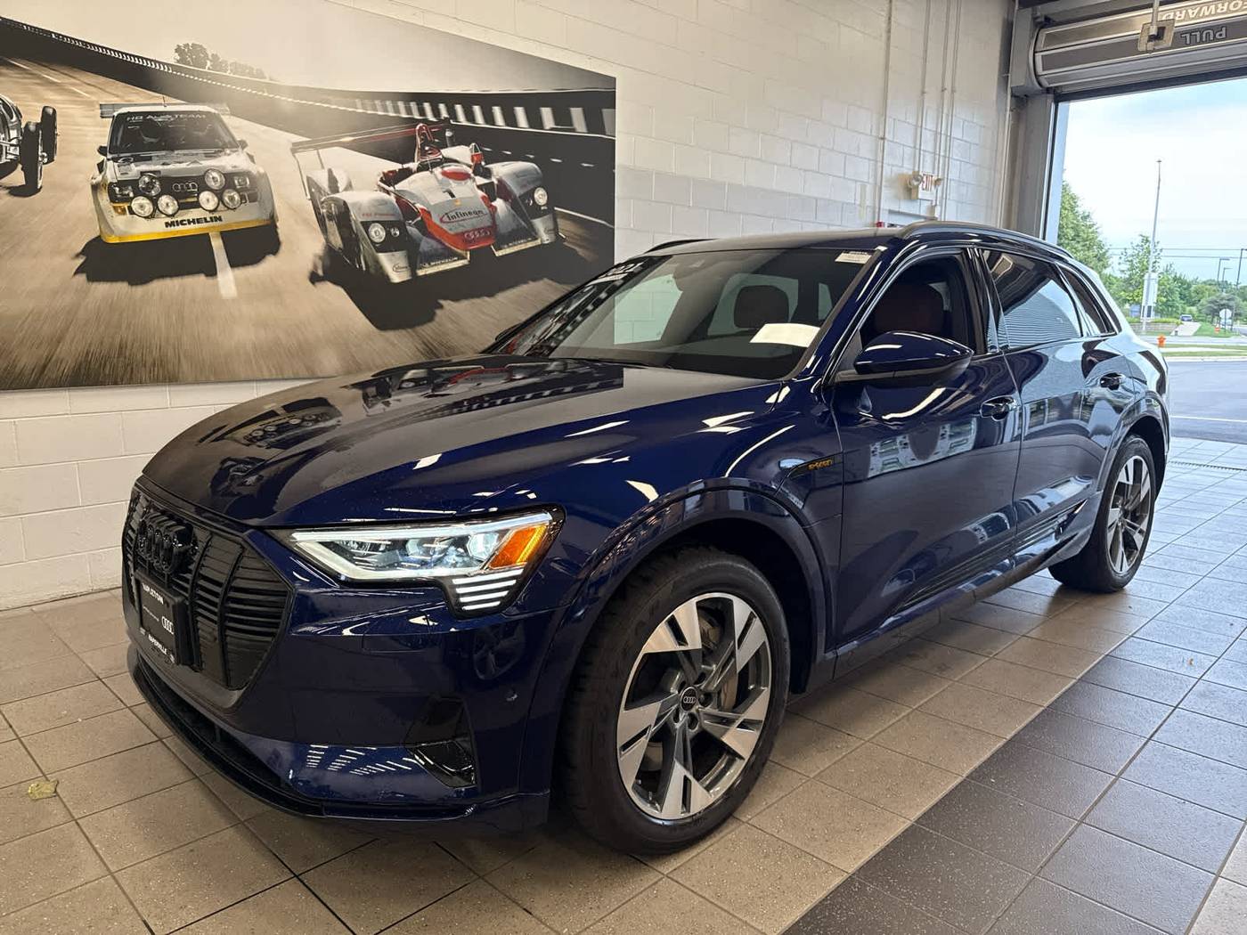 2022 Audi e-tron Premium — SUV — 40,490 mi — Naperville, IL