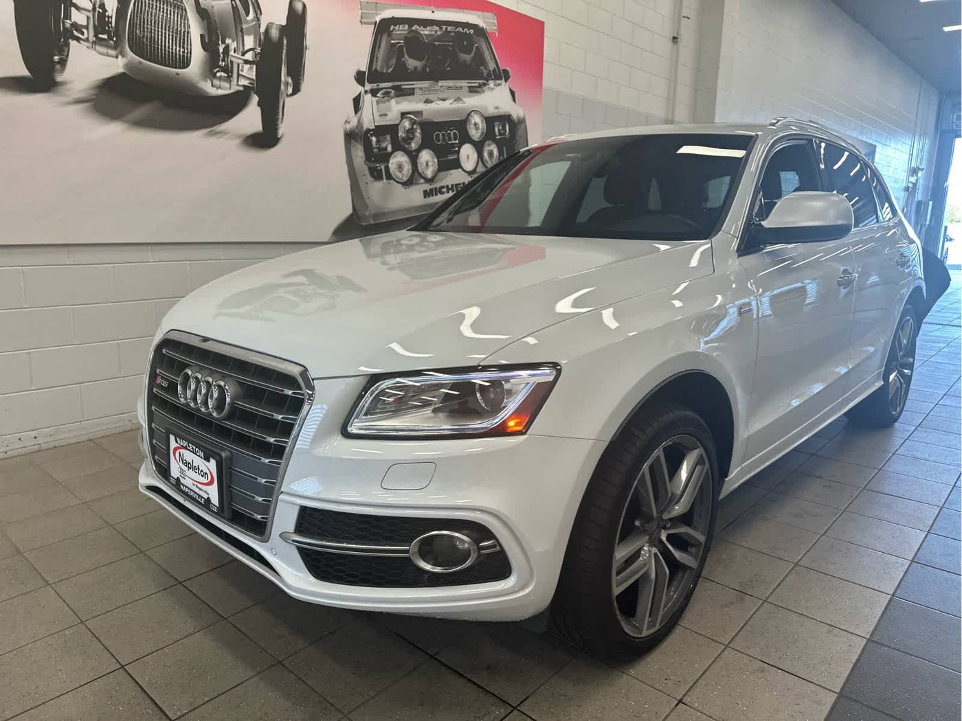 2015 Audi SQ5 Premium Plus — SUV — 39,187 mi — Naperville, IL