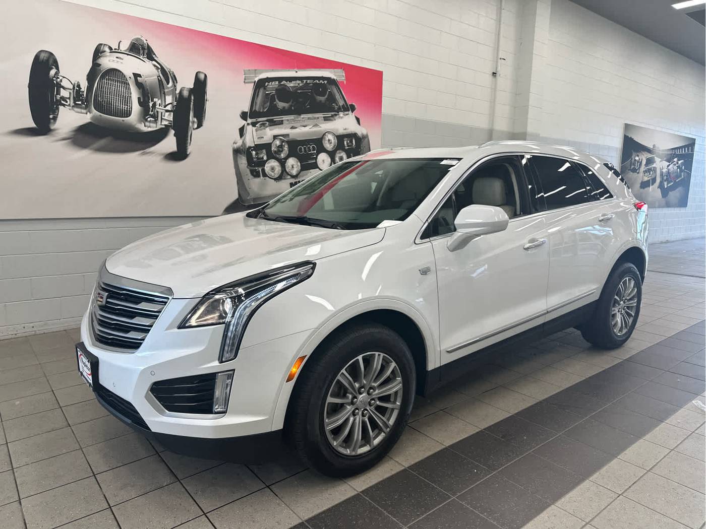 2017 Cadillac XT5 Luxury — SUV — 90,213 mi — Naperville, IL