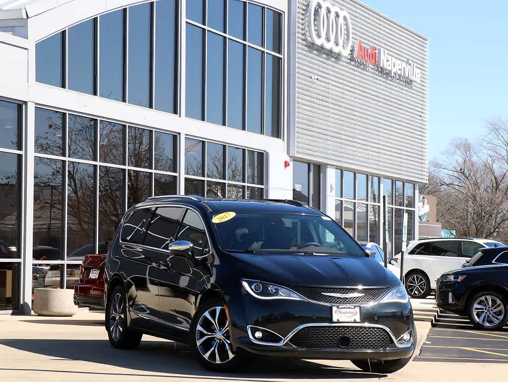 2017 Chrysler Pacifica Limited — Minivan — 92,100 mi — Naperville, IL