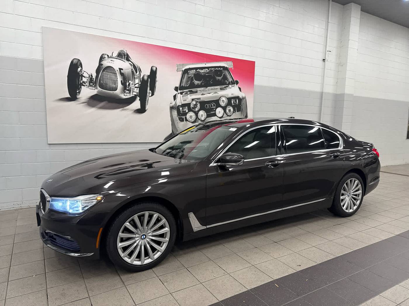 2017 BMW 7 Series 740i — Sedan — 122,535 mi — Naperville, IL