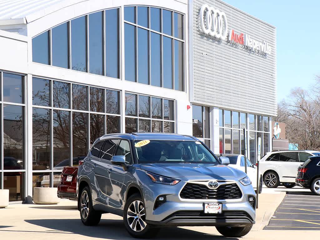 2021 Toyota Highlander XLE — SUV — 45,724 mi — Naperville, IL