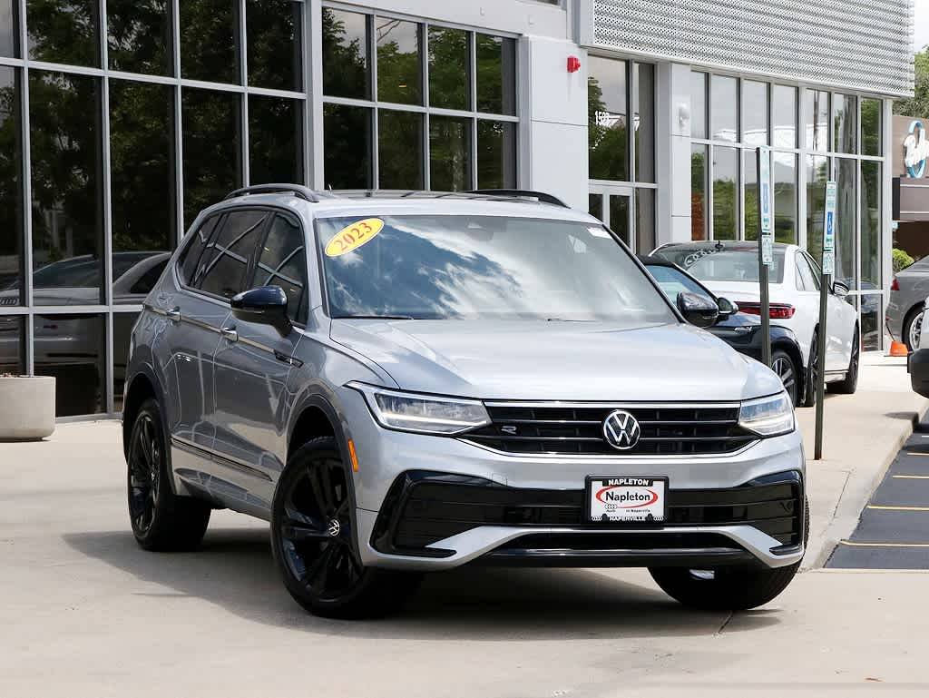 2023 Volkswagen Tiguan SE R-Line Black — SUV — 23,696 mi — Naperville, IL
