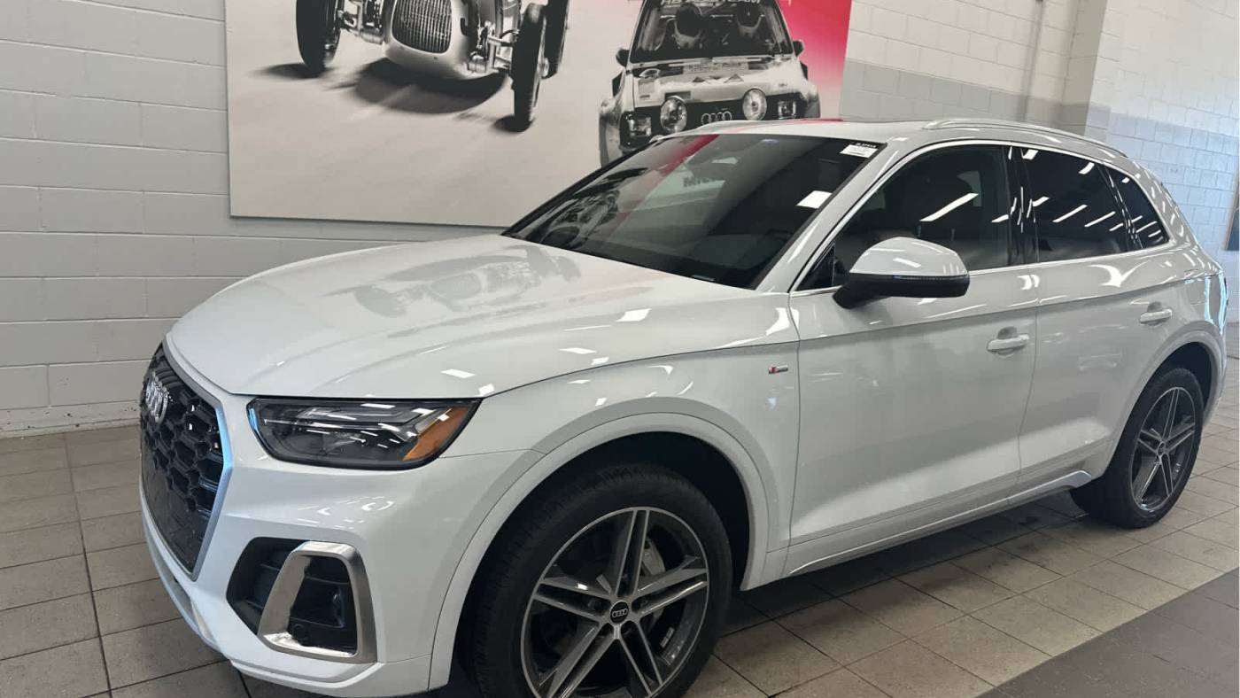 2021 Audi Q5 Plug-In Hybrid e Premium Plus — SUV — 28,605 mi — Naperville, IL
