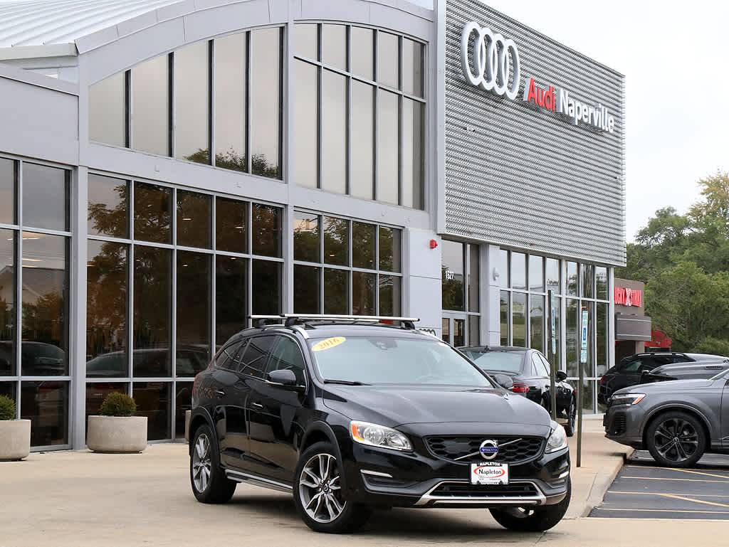 2016 Volvo V60 Cross Country T5 — Wagon — 112,606 mi — Naperville, IL