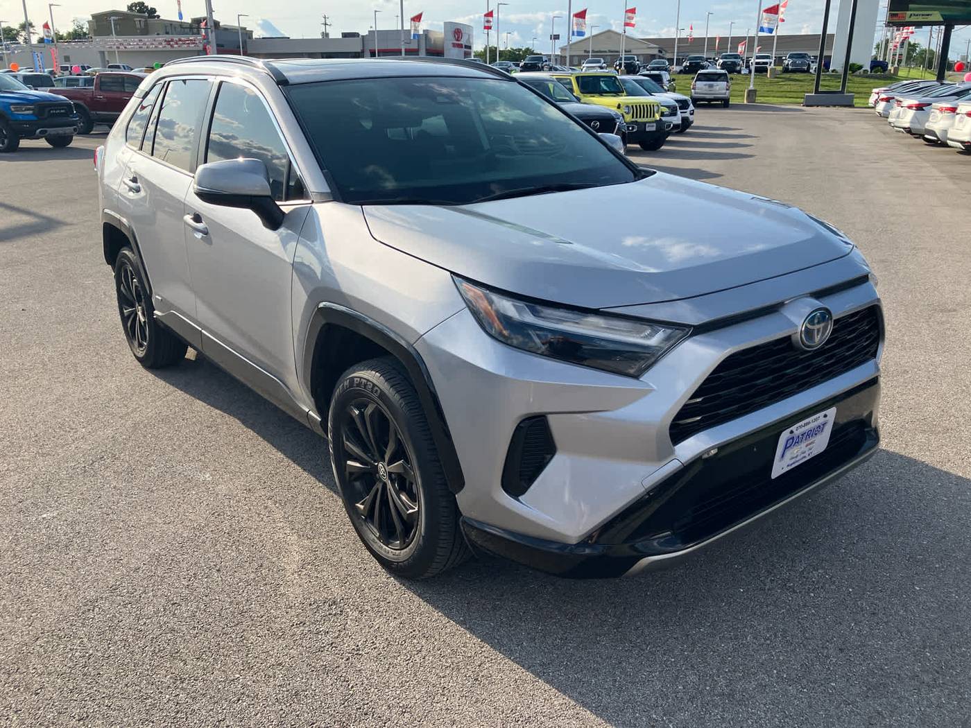 2022 Toyota RAV4 Hybrid SE — SUV — 29,572 mi — Hopkinsville, KY