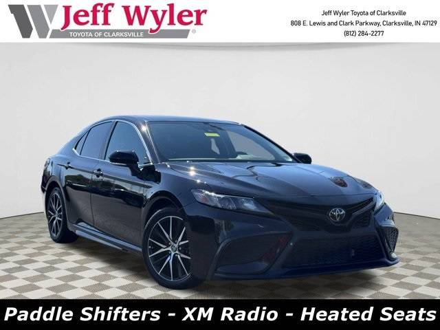 2024 Toyota Camry SE — Sedan — 24,752 mi — Clarksville, IN