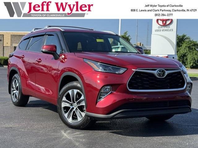 2024 Toyota Highlander XLE — SUV — 28,621 mi — Clarksville, IN