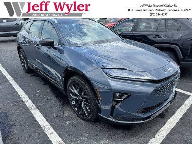 2025 Toyota Crown Signia Limited — SUV — 714 mi — Clarksville, IN