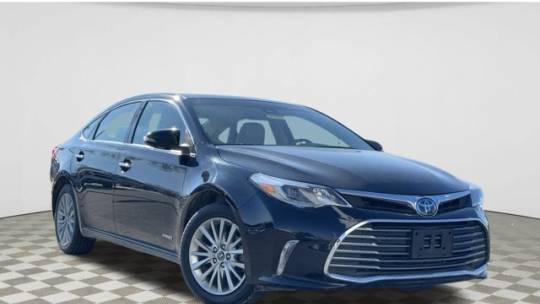2018 Toyota Avalon Hybrid Limited — Sedan — 45,570 mi — Clarksville, IN