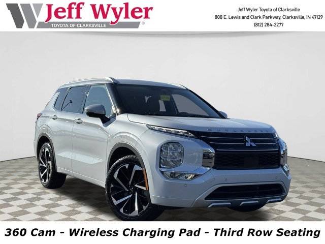 2023 Mitsubishi Outlander SEL — SUV — 33,399 mi — Clarksville, IN