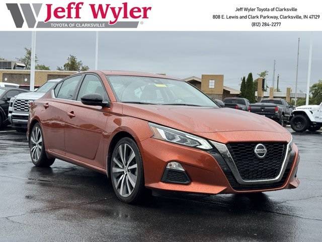 2022 Nissan Altima SR — Sedan — 30,802 mi — Clarksville, IN
