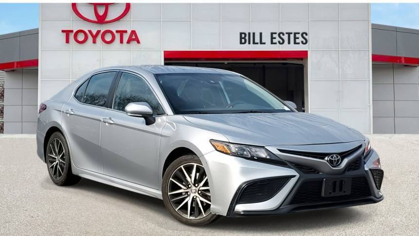 2022 Toyota Camry SE — Sedan — 62,439 mi — Indianapolis, IN