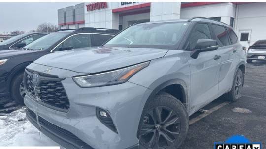 2024 Toyota Highlander Hybrid XLE — SUV — 22,013 mi — Indianapolis, IN