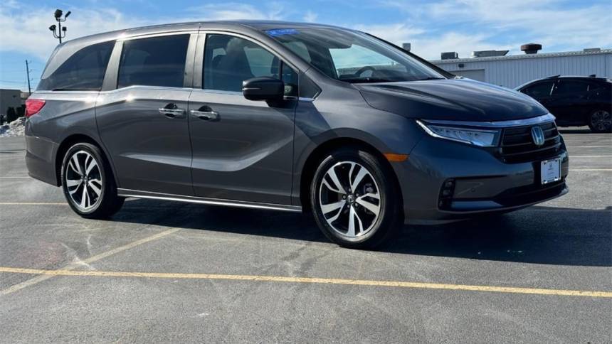 2024 Honda Odyssey Touring — Minivan — 10,645 mi — St. Louis, MO