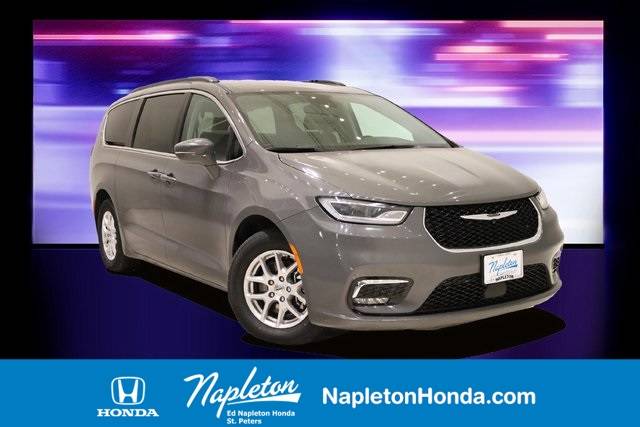 2022 Chrysler Pacifica Touring L — Minivan — 55,818 mi — St. Peters, MO