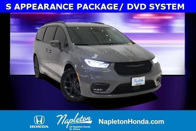 2021 Chrysler Pacifica Touring — Minivan — 58,182 mi — St. Peters, MO