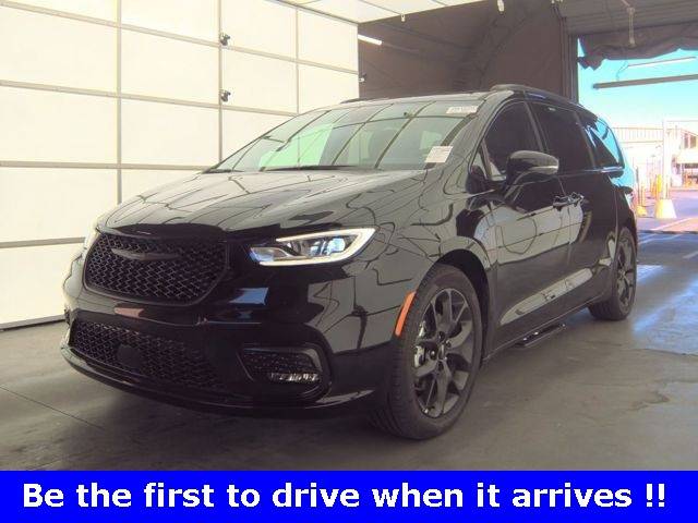 2025 Chrysler Pacifica Limited — Minivan — 26,174 mi — St. Peters, MO