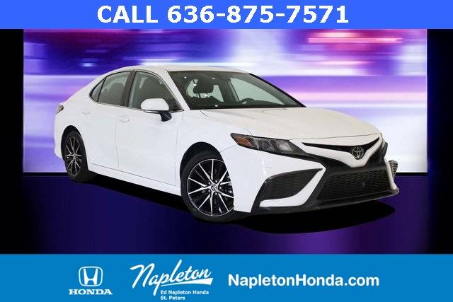 2022 Toyota Camry SE — Sedan — 27,894 mi — St. Peters, MO