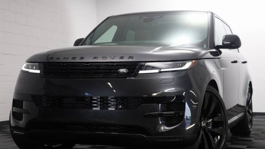 2024 Land Rover Range Rover Sport SE — SUV — 4,032 mi — Hinsdale, IL