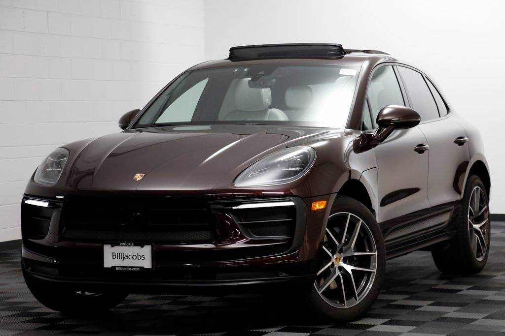 2023 Porsche Macan T — SUV — 25,640 mi — Hinsdale, IL