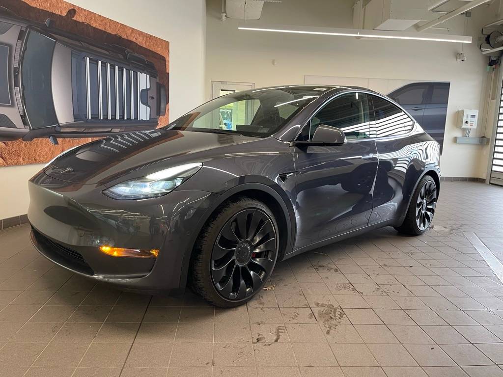 2022 Tesla Model Y Performance — SUV — 33,887 mi — Hinsdale, IL