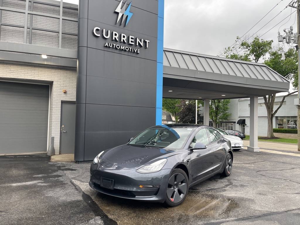 2022 Tesla Model 3 Long Range — Sedan — 27,921 mi — Hinsdale, IL
