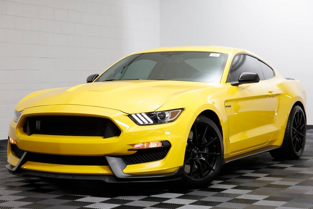 2016 Ford Mustang Shelby GT350 — Coupe — 20,029 mi — Hinsdale, IL