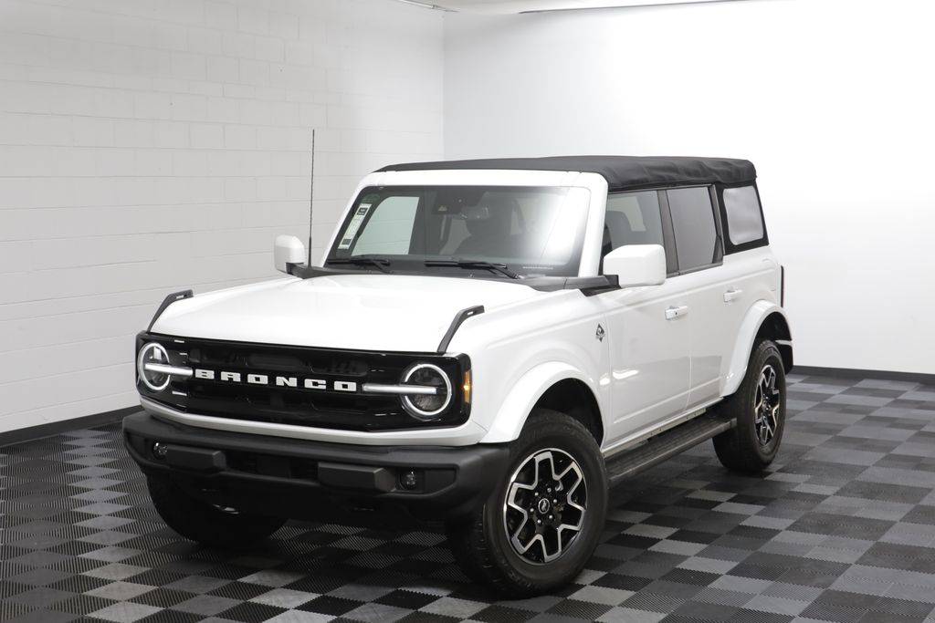 2023 Ford Bronco Outer Banks