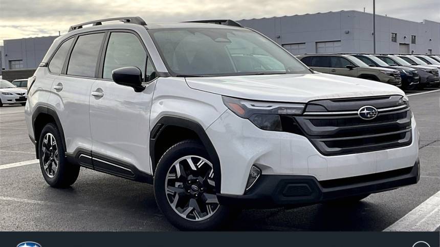 2025 Subaru Forester Premium — SUV — 4,706 mi — Palatine, IL