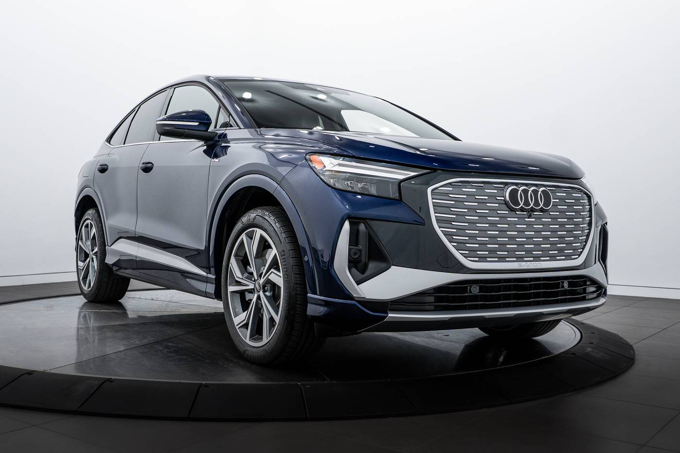 2023 Audi Q4 e-tron Premium Plus — SUV — 16,543 mi — Highland Park, IL