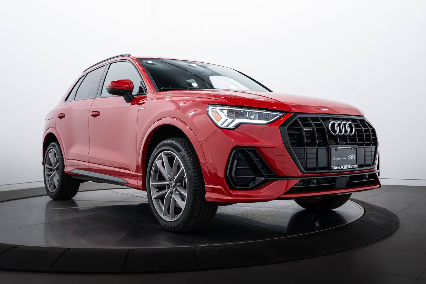 2025 Audi Q3 S line Premium — SUV — 3,036 mi — Highland Park, IL